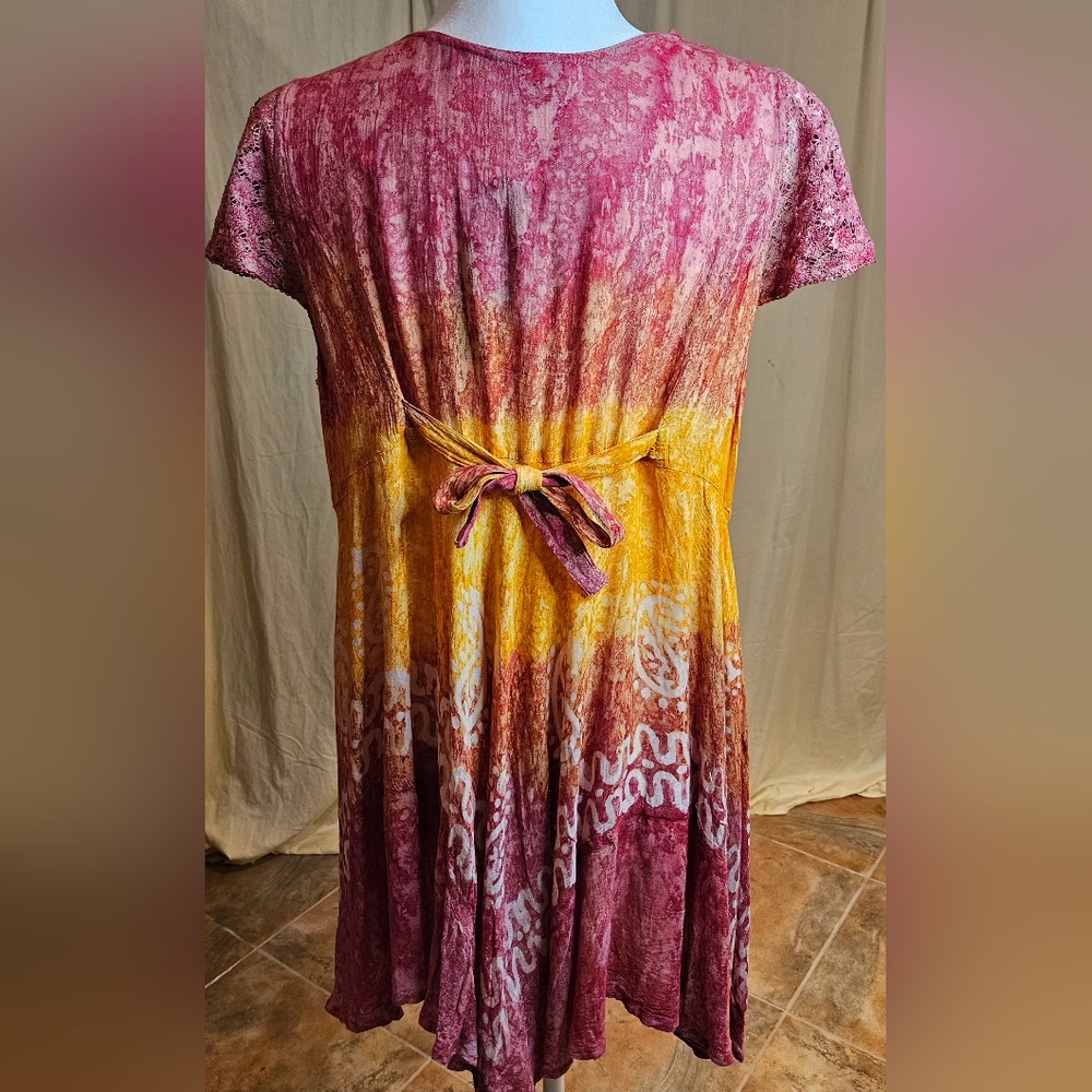 NWT Shoreline Boho Tie-dye Embroidery V-neck Dress with Lace Sleeves - Picture 6 of 12